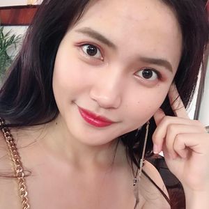 Meet your Posher, Yen